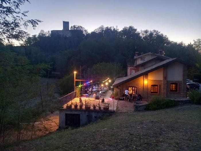 Casa con 6 locali in vendita in Località Stefanago, Fortunago