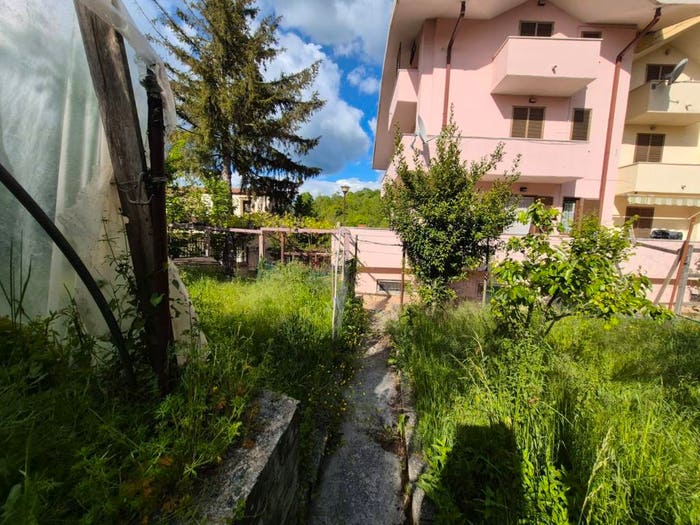 Casa con 6 locali in vendita in SSquater, Carsoli