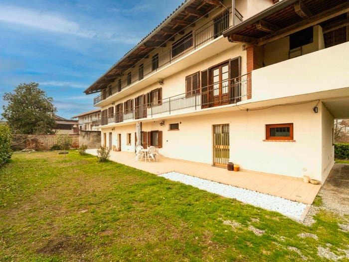 Casa con 6 locali in vendita in Via Gurgo, Centro, Romano Canavese