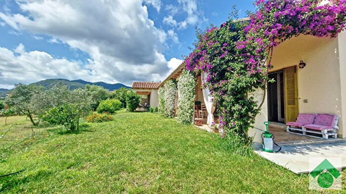 Casa quadrilocale in vendita in Via Azzanì, Loiri Porto San Paolo