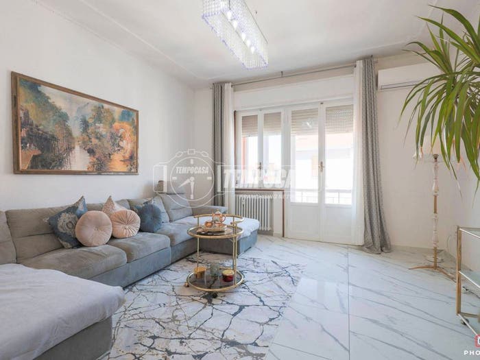 Appartamento quadrilocale in vendita in Via Antonio Cornacchia, Centro Storico, Imola