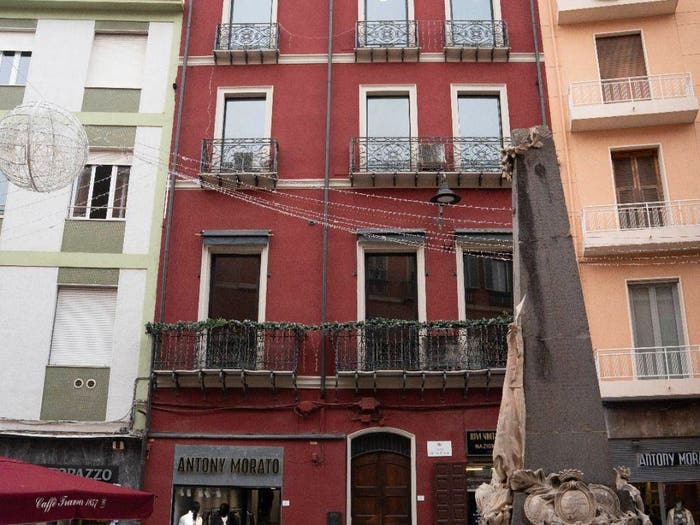 Appartamento trilocale in vendita in Piazza Martiri d'Italia, Marina, Cagliari