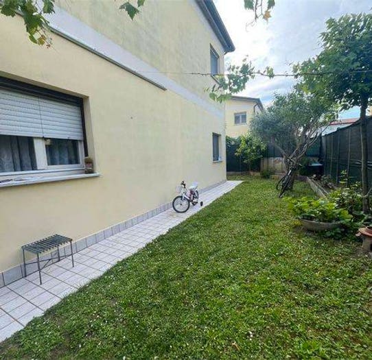 Appartamento trilocale in vendita in Via Fratelli Garavini, Russi