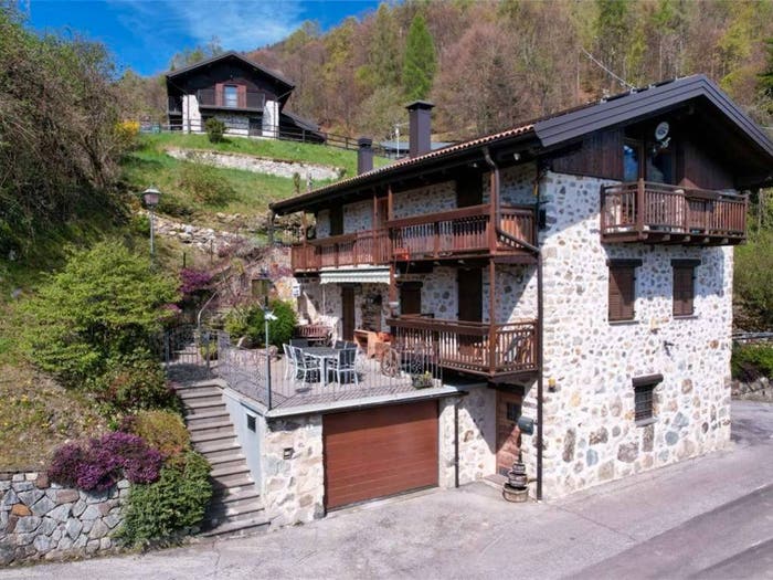 Casa con 6 locali in vendita in MASO DOSSO, Ronchi Valsugana