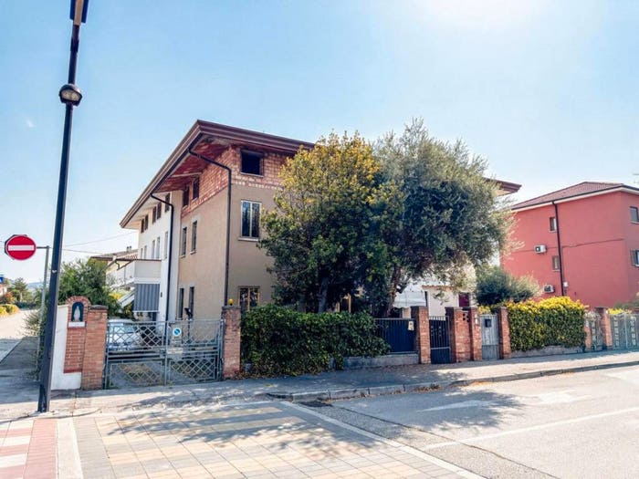 Casa trilocale in vendita in Via Agostino Sartori Borotto, Meggiaro Basso, Este