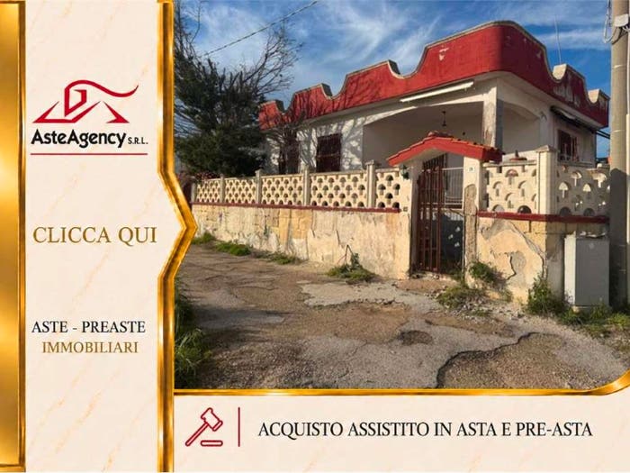 Casa quadrilocale in vendita in Contrada monache, Marina Di Lizzano, Lizzano