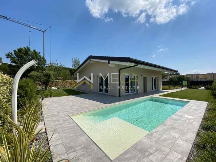 Casa quadrilocale in vendita in Viale Roma, Lonato, Lonato del Garda