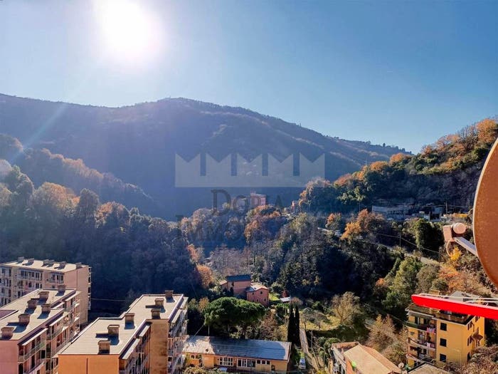 Appartamento con 6 locali in vendita in Via alla Chiesa di San Giorgio di Bavari, San Desiderio, Genova