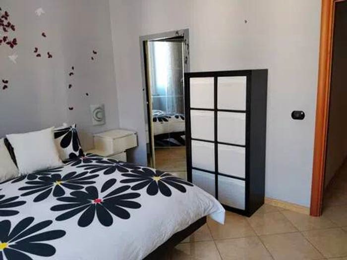Appartamento con 5 locali in vendita in Via Benedetto Cairoli, Arenaccia, Napoli