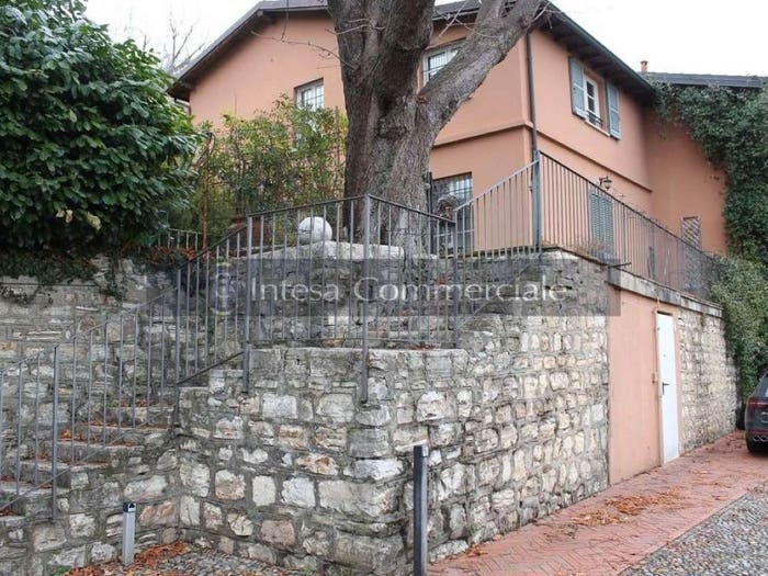 Casa con 6 locali in vendita in Panoramica, Brescia