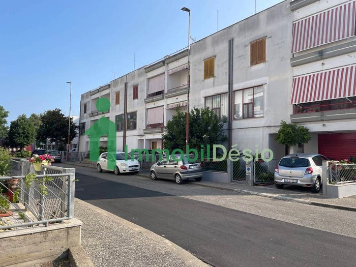 Casa con 6 locali in vendita in Via Enrico Anelli, Metaponto, Bernalda