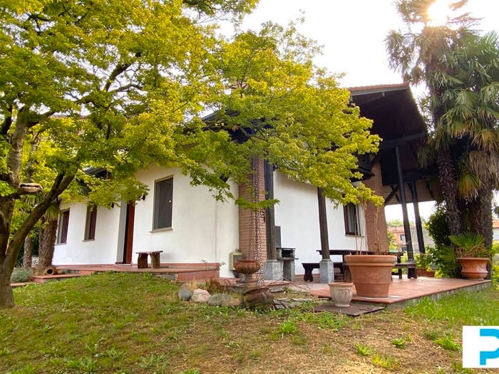 Casa con 5 locali in vendita in Via Santa Caterina, Nosate