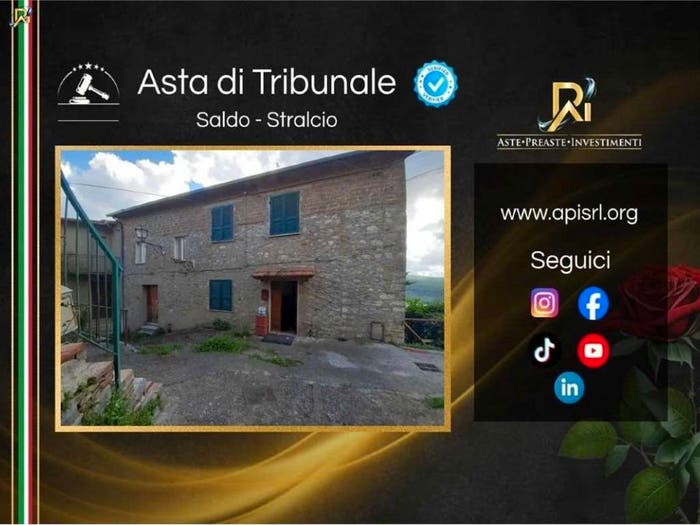 Appartamento con 6 locali in vendita in Località Olevole, Ficulle