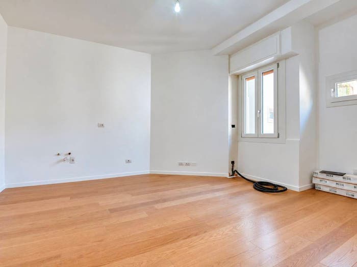 Appartamento bilocale in vendita in Via Teodosio, Casoretto, Milano