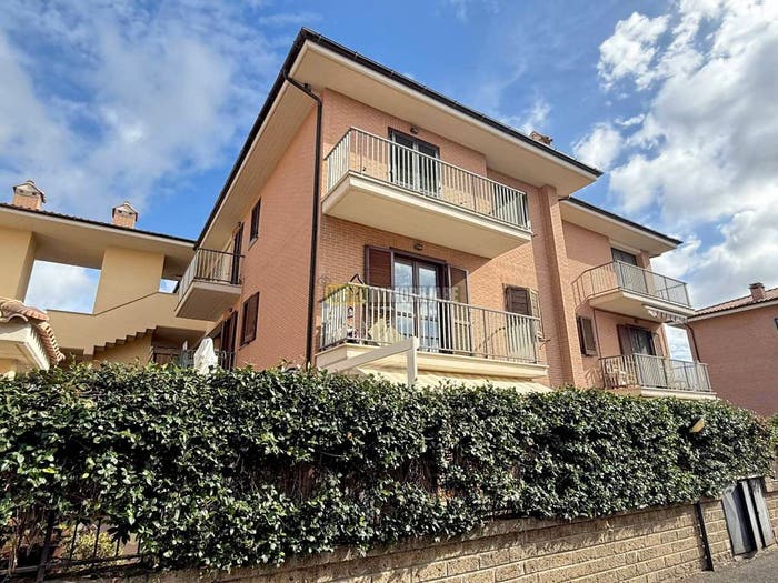 Appartamento trilocale in vendita in Via Colle dell'Asino, Centro, Cerveteri