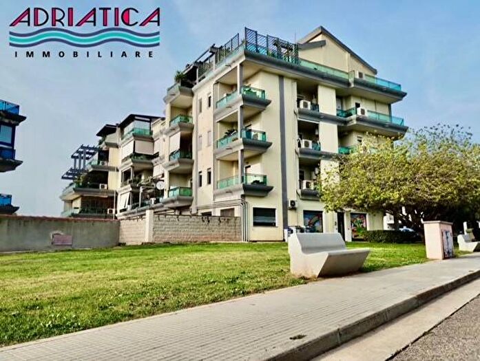 Appartamento trilocale in vendita in Via Asfodelo, Elmas
