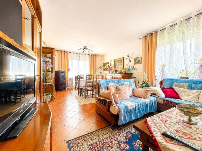 Appartamento quadrilocale in vendita in Via Careciasca, Centro, Dubino
