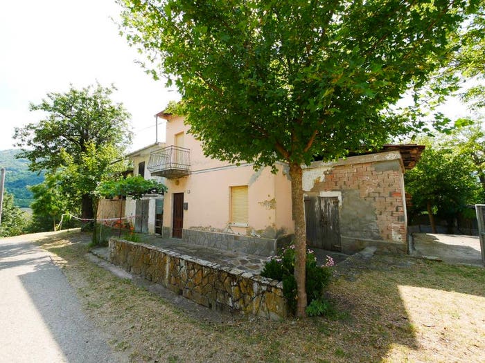 Casa trilocale in vendita in Via Valrossenna, Polinago