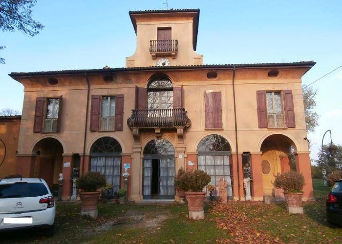Appartamento con 5 locali in vendita in Via Santa Maria, Pilastro, Bologna