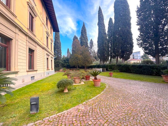 Appartamento con 6 locali in vendita in Via Bezzecca, Bolognese, Firenze