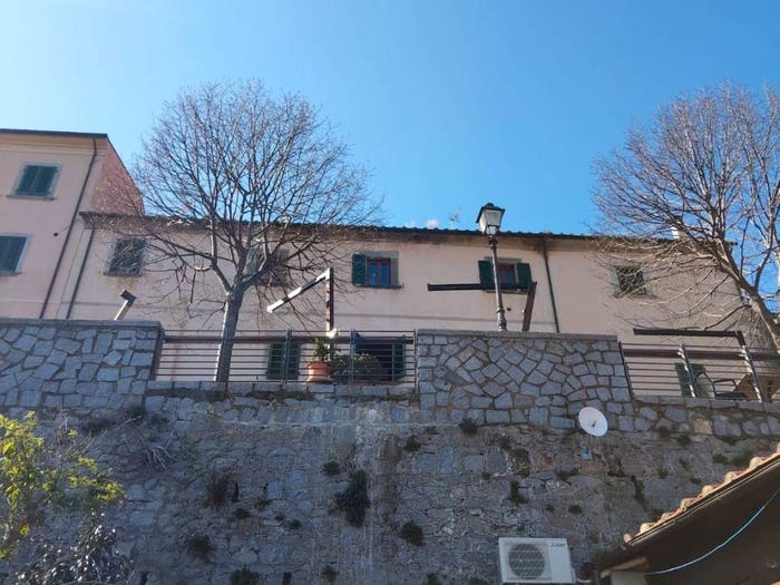 Appartamento trilocale in vendita in Via Ca' di Santi, Centro, Marciana