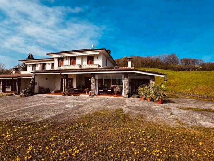 Casa con 6 locali in vendita in Via Grigolati, Brogliano