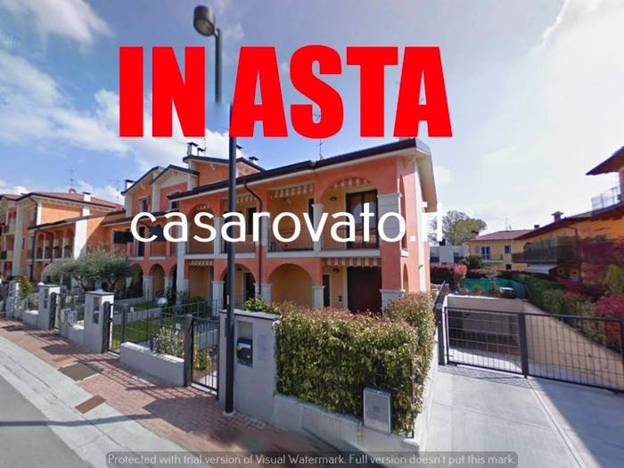 Casa quadrilocale in vendita in Via Madre Teresa di Calcutta, Chiari