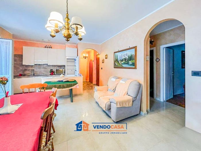 Appartamento quadrilocale in vendita in Via Villanova, Centro, Bobbio Pellice