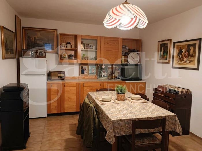 Casa trilocale in vendita in CHIOGGIA FONDAMENTA CANAL LOMBARDO, Centro Storico, Chioggia