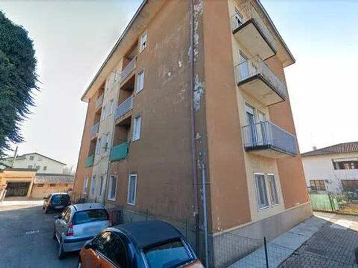 Appartamento trilocale in vendita in Via Firenze, Oggiona Santo Stefano, Oggiona con Santo Stefano