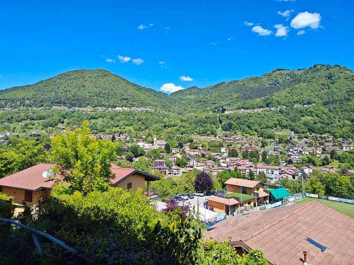Appartamento bilocale in vendita in Via Dossello, Centro Valle Intelvi