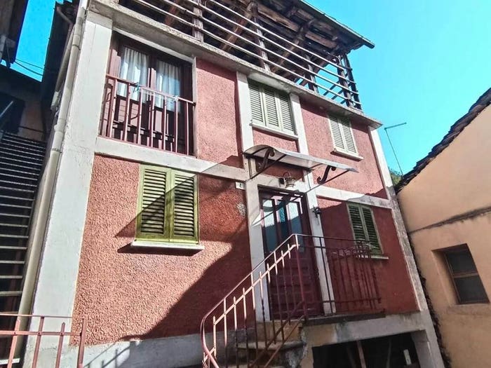 Casa trilocale in vendita in Via Coltalivo, Boccioleto