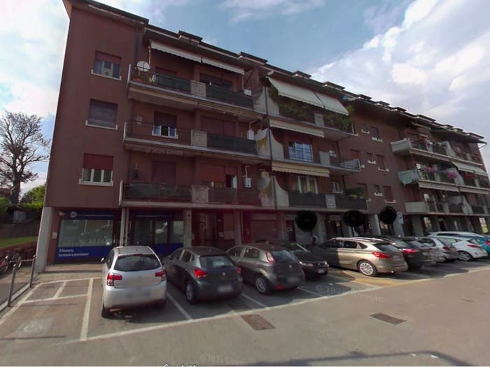 Appartamento trilocale in vendita in Via Santi Nazario e Celso, Suisio