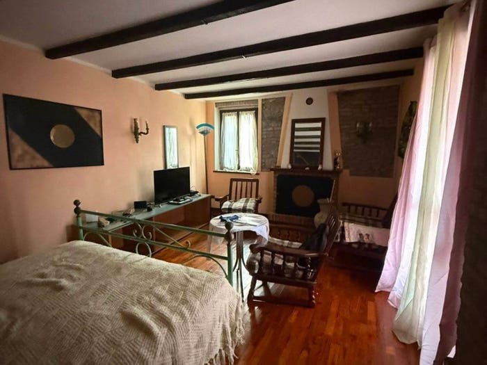 Casa quadrilocale in vendita in Via Maestà nera Roteglia, Roteglia, Castellarano