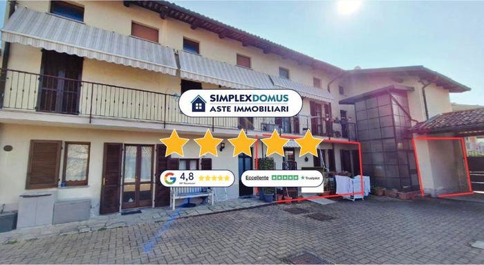 Appartamento quadrilocale in vendita in Via Carlo Felice Trossi, Gaglianico