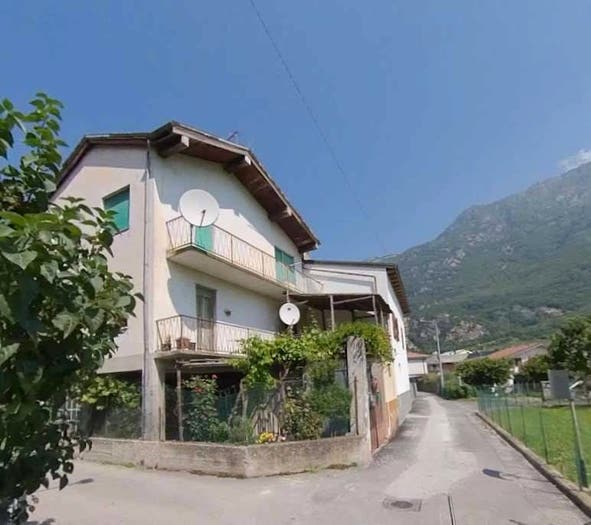 Appartamento con 5 locali in vendita in Via Clapey, Centro, Donnas