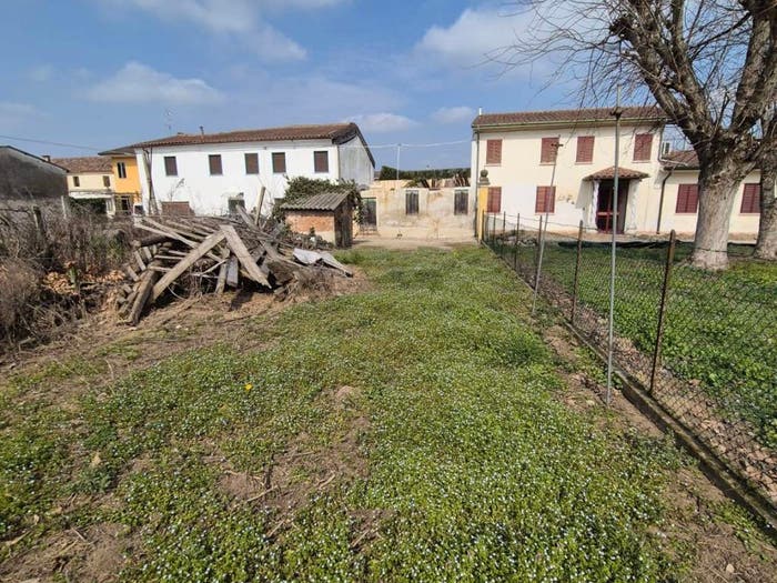 Casa con 6 locali in vendita in Via Bernardine di Sopra, Bernardine, Albaredo d'Adige