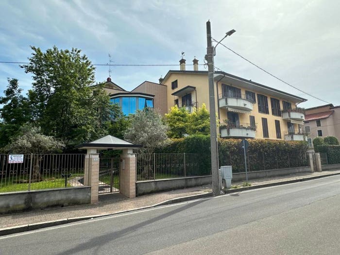 Appartamento trilocale in vendita in Via Cardinale Ferrari, Centro, Pioltello