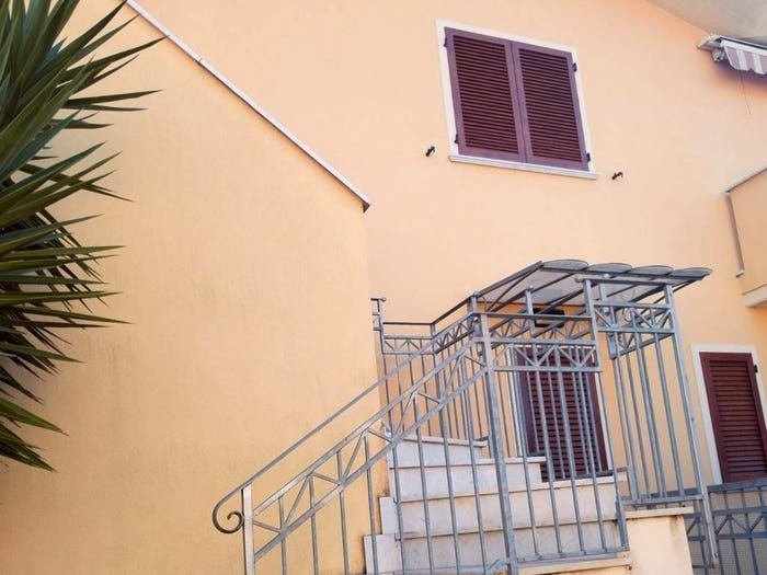 Appartamento con 6 locali in vendita in Bondano Partaccia, Massa