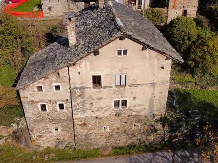 Casa con 6 locali in vendita in Località Colombit No Number, Fontainemore