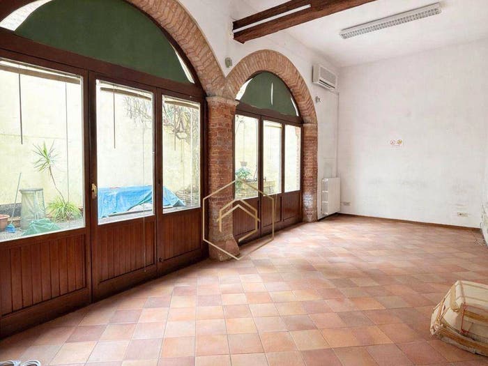 Casa con 6 locali in vendita in Via Della Paglia, Centro Storico, Ferrara