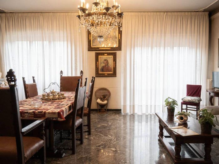 Appartamento con 6 locali in vendita in VIA VITTORIO EMANUELE, Centro, Calenzano