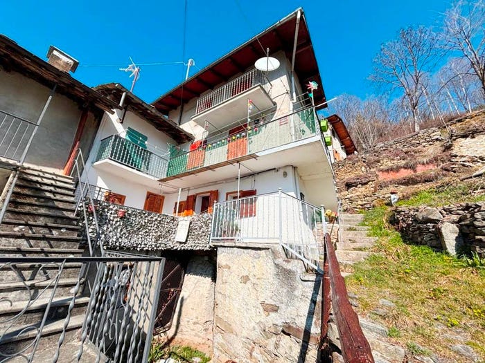 Appartamento trilocale in vendita in Borgata Traverse, Perrero