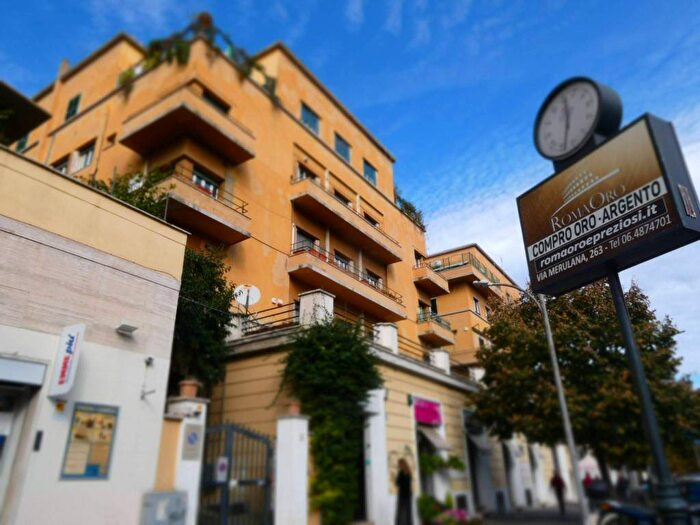 Appartamento con 6 locali in vendita in Viale Aventino, Aventino, Roma