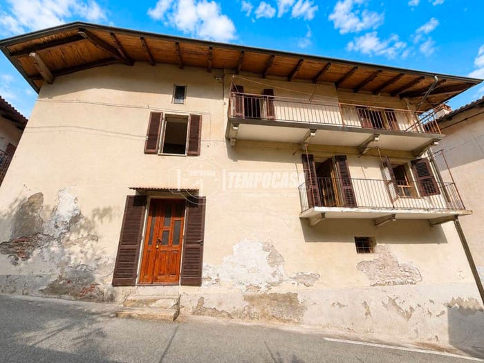 Casa con 6 locali in vendita in Via Roma, Centro, Salussola