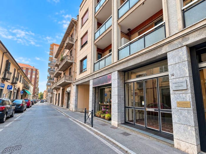 Appartamento con 5 locali in vendita in Via Vincenzo Virginio, Centro, Pinerolo