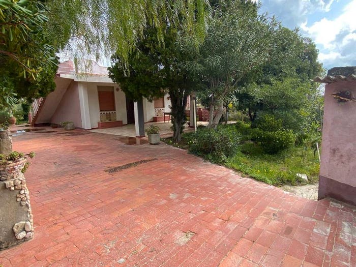 Casa quadrilocale in vendita in Via Umberto Saba, Melilli