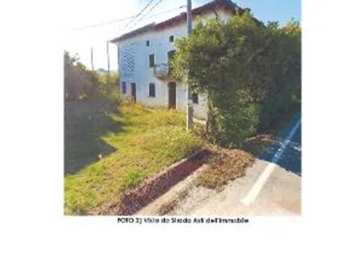 Casa con 6 locali in vendita in Strada Asti, Costigliole d'Asti