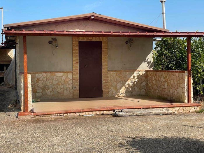 Casa monolocale in vendita in Campobello di Licata