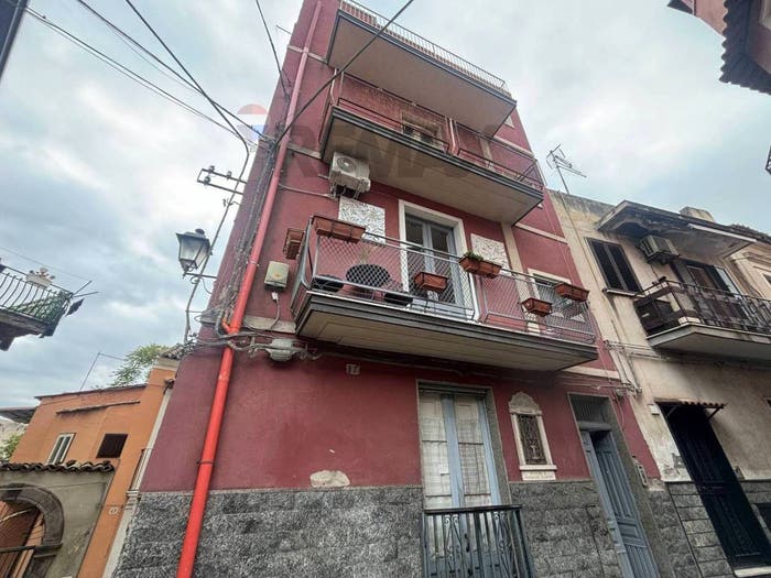 Appartamento trilocale in vendita in Via Falconieri, Paternò